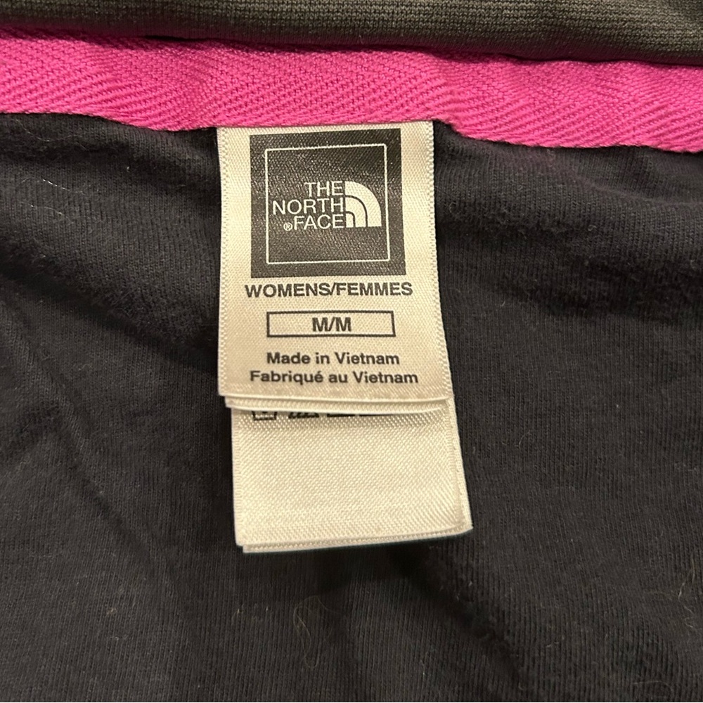 The North Face Women's Darella Insulated Asymmetrical Puffer Vest Sz Medium - Picture 4 of 7